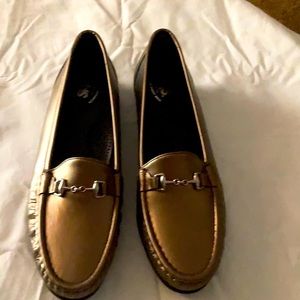 SAS Tripad Comfort Metro Horsebit Loafers  Gold Metallic  Size 10N  NWOT No box